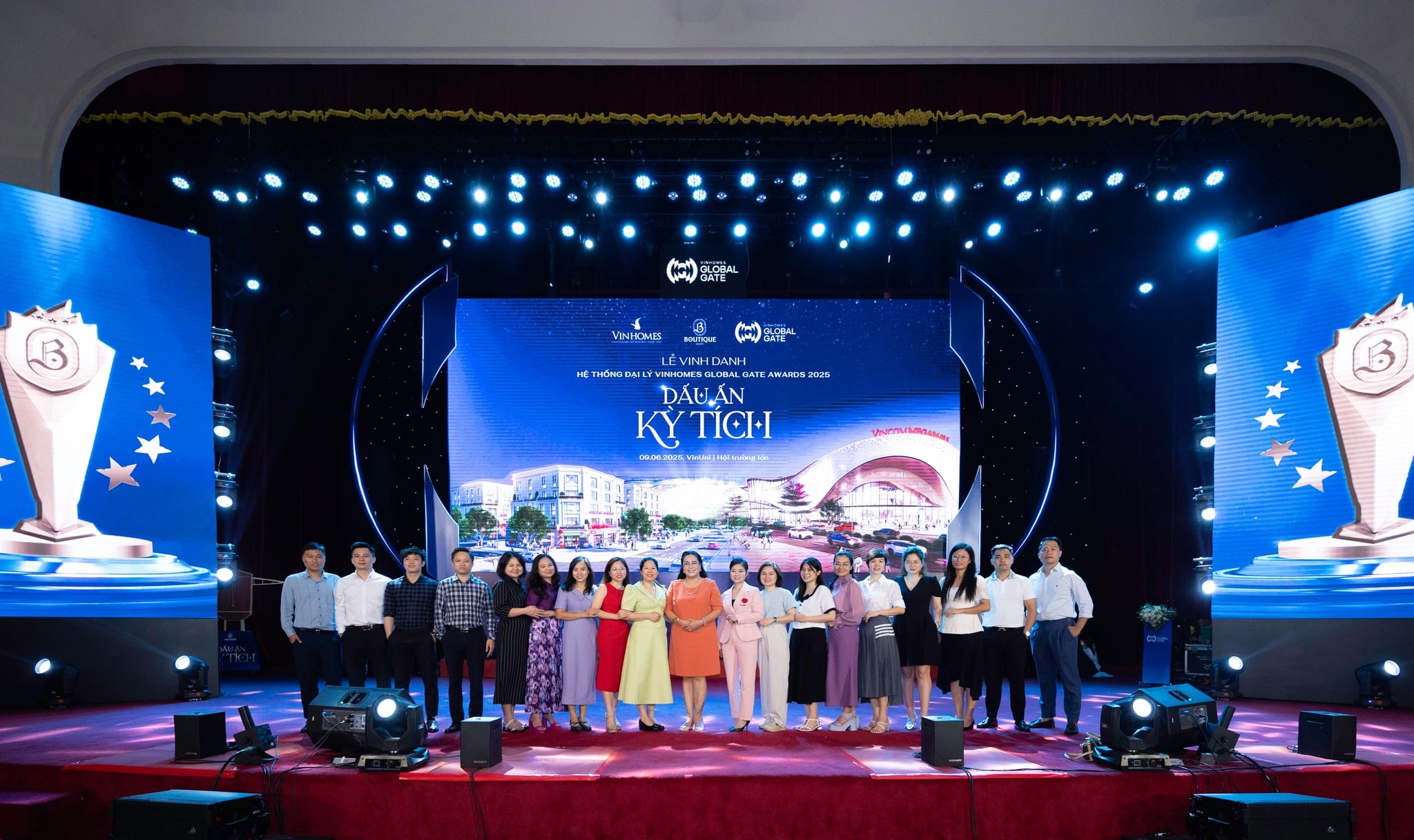 Vinhomes vinh danh các đại lý phân phối dự án Vinhomes Global Gate