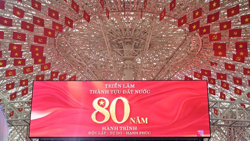 Cột mốc hình thành và phát triển thành thành tựu đất nước đổi mới