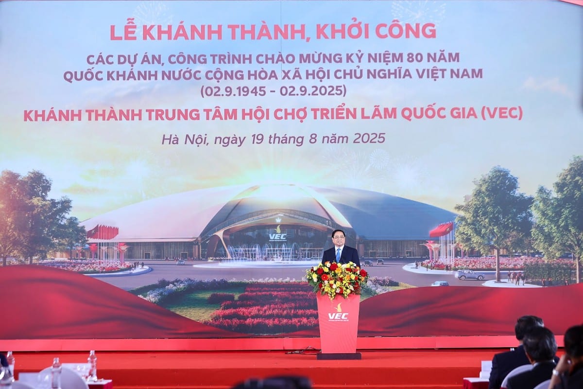 Thủ tướng Phạm Minh Chính và các lãnh đạo đảng nhà nước tham gia buổi lễ